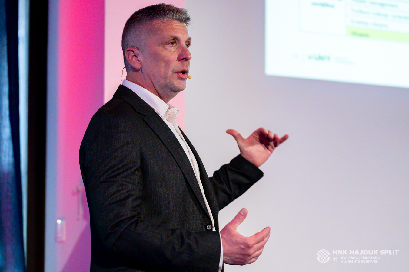 Na Poljudu prezentirana studija izvodljivosti "Nogomenti stadion i kamp u Splitu".